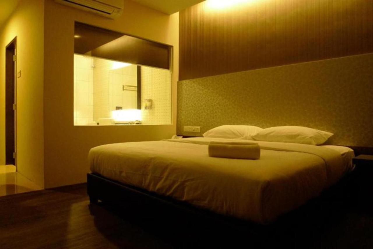 Hotel Austin Paradise Johor Bahru Exterior foto