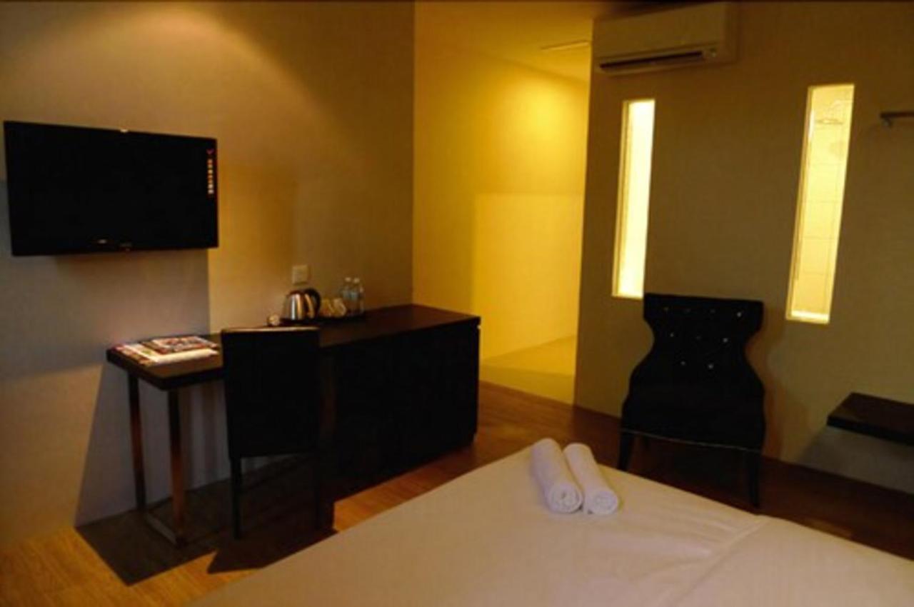 Hotel Austin Paradise Johor Bahru Exterior foto