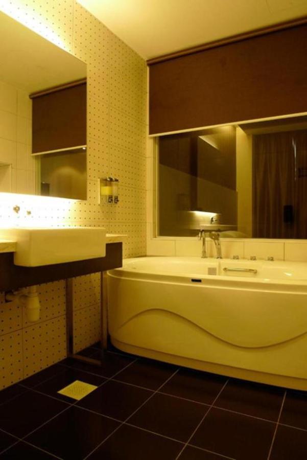 Hotel Austin Paradise Johor Bahru Exterior foto