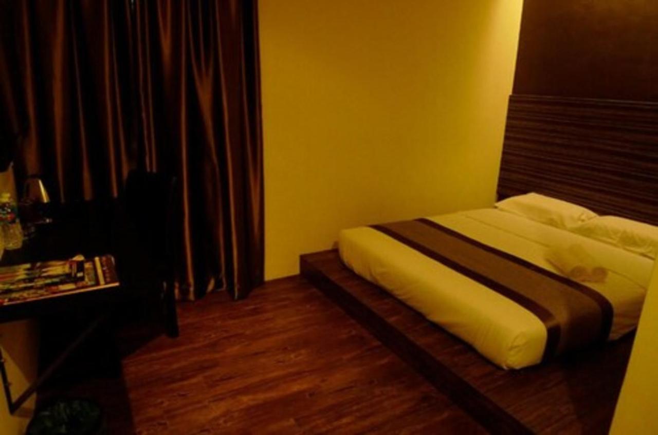 Hotel Austin Paradise Johor Bahru Exterior foto