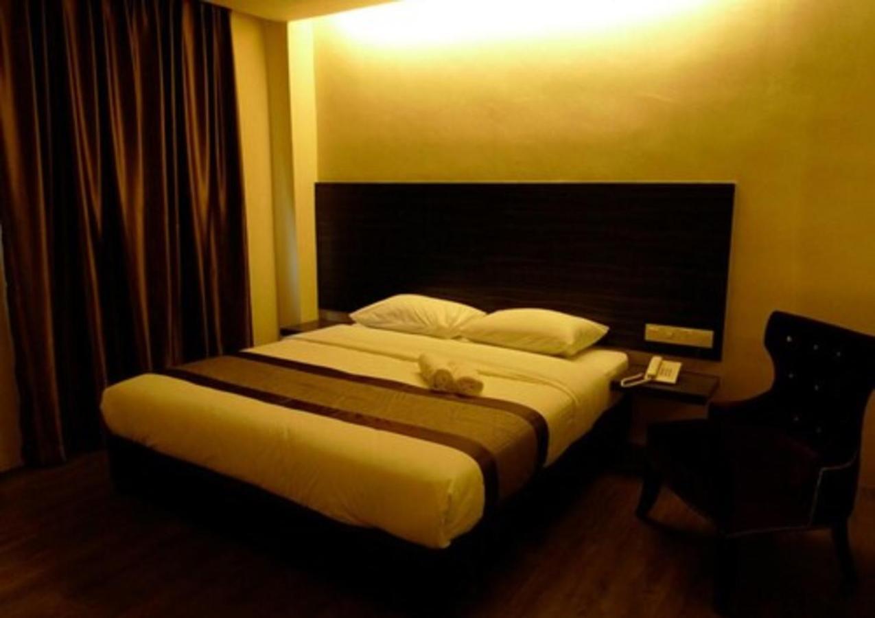 Hotel Austin Paradise Johor Bahru Exterior foto